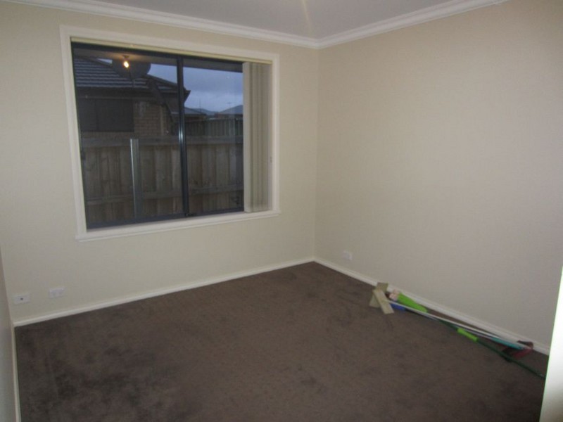 2/21 Alice Place, Brighton TAS 7030