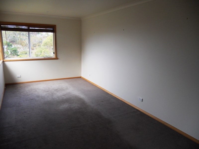 55b  Poets Road, West Hobart TAS 7000