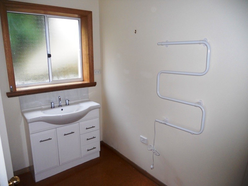 55b  Poets Road, West Hobart TAS 7000