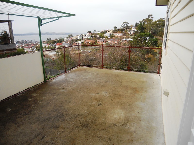 55b  Poets Road, West Hobart TAS 7000