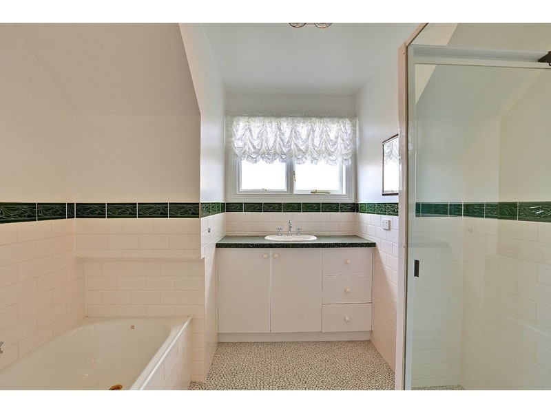 6 Nursery Court, Lenah Valley TAS 7008