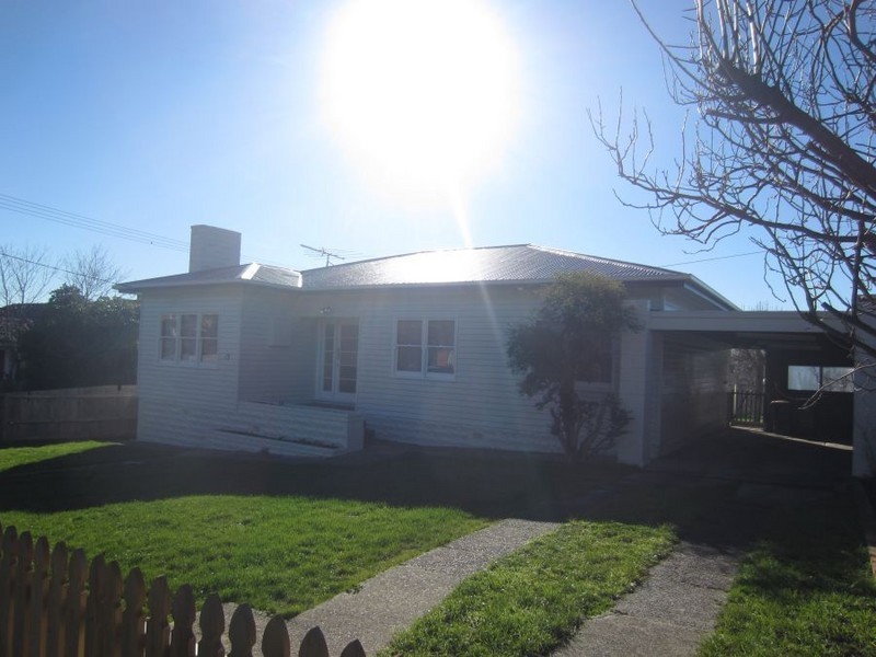 13 Ashbourne Grove, West Moonah TAS 7009