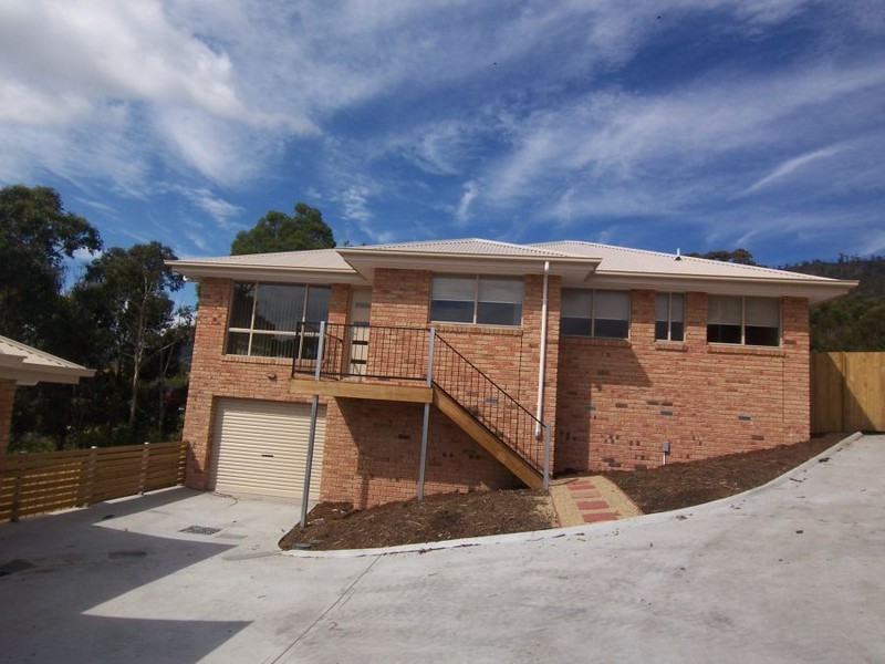 2/42-44 Branscombe Road, Claremont TAS 7011