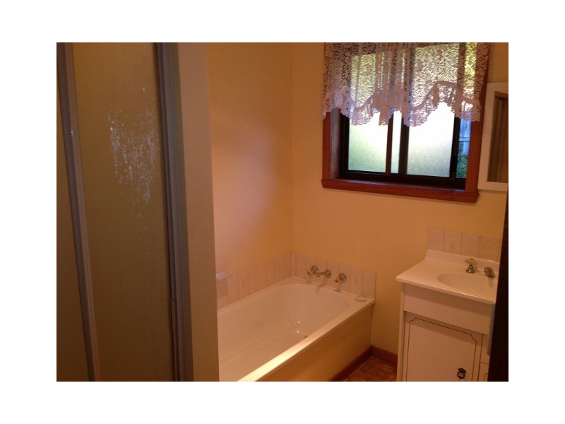 2/11B Pauline Avenue, Mount Nelson TAS 7007