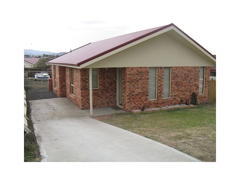 8 Viola Crescent, Gagebrook TAS 7030