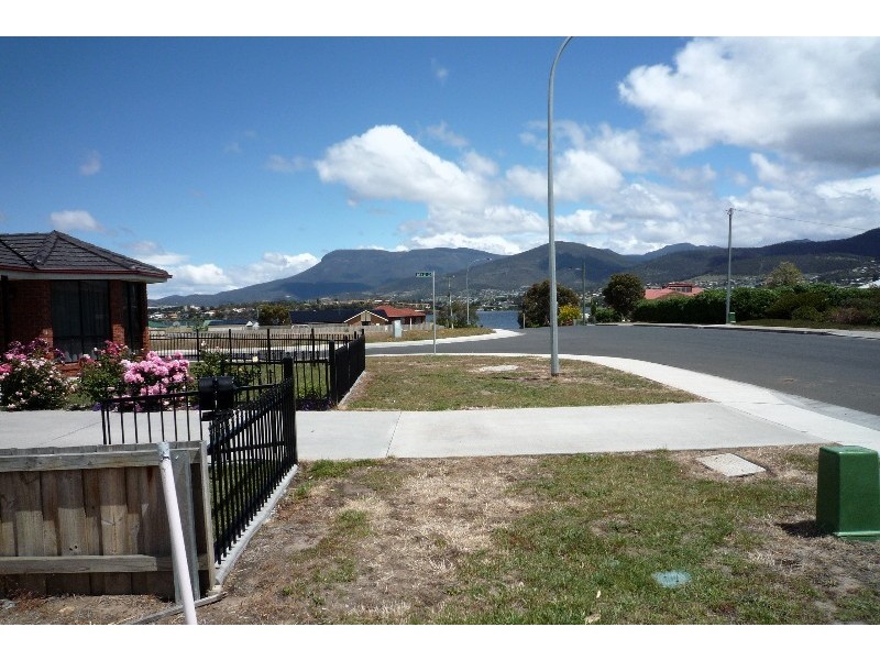 52 Jetty Road, Old Beach TAS 7017