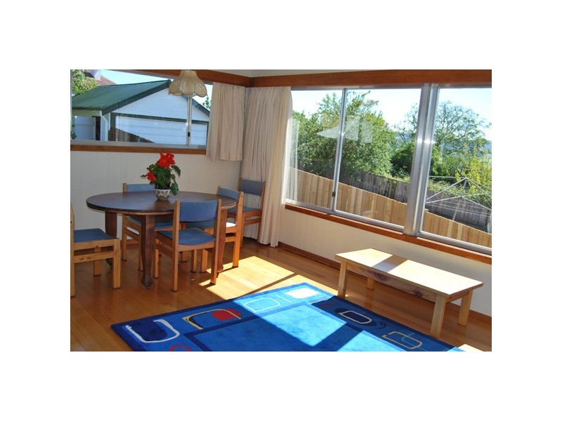 17 Alexander Street, Sandy Bay TAS 7005