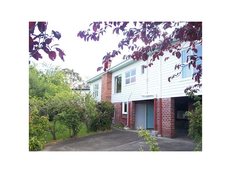 132 Channel Highway, Taroona TAS 7053