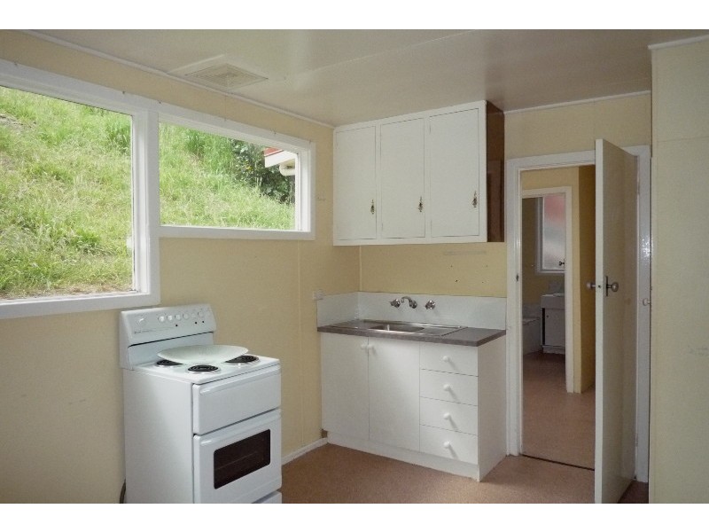 35 Salvator Place, West Hobart TAS 7000