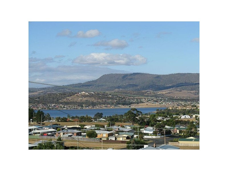 Claremont TAS 7011