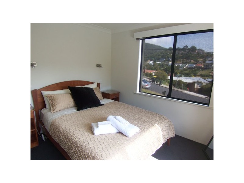 1/19 Whelan Crescent, West Hobart TAS 7000