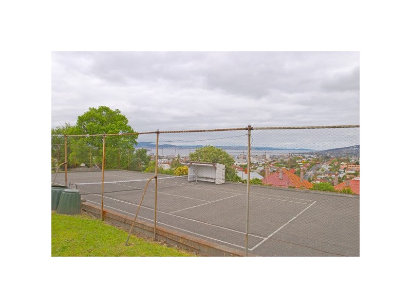 Mount Stuart TAS 7000