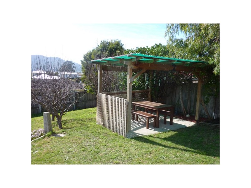 1 Paringa Road, Glenorchy TAS 7010