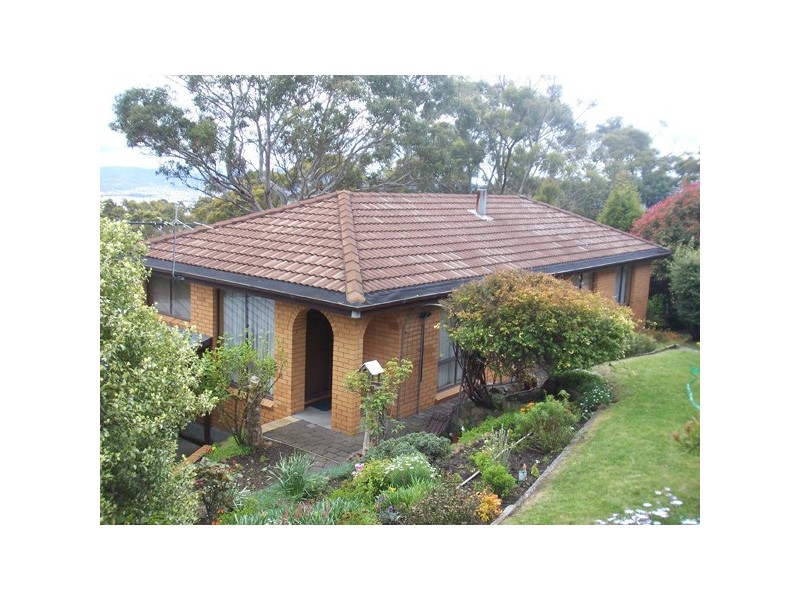 10 Ord Court, Mount Nelson TAS 7007