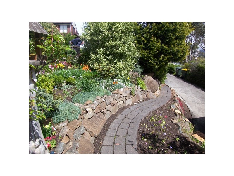 10 Ord Court, Mount Nelson TAS 7007