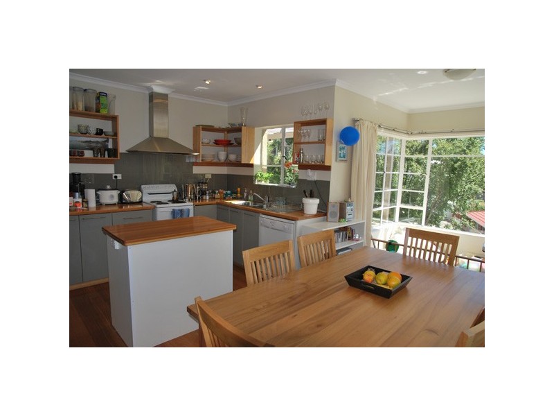 10 Lyndhurst Avenue, North Hobart TAS 7000