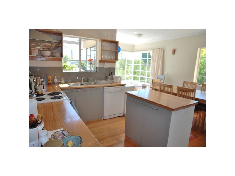 10 Lyndhurst Avenue, North Hobart TAS 7000