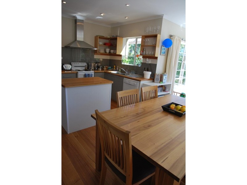 10 Lyndhurst Avenue, North Hobart TAS 7000