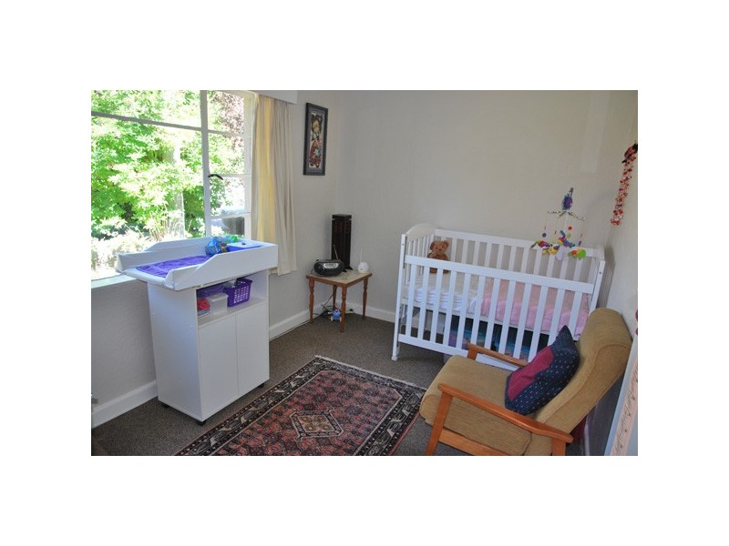 10 Lyndhurst Avenue, North Hobart TAS 7000