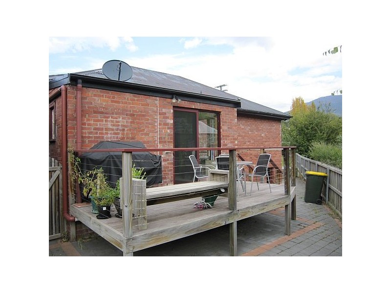 33 Apsley Street, South Hobart TAS 7004