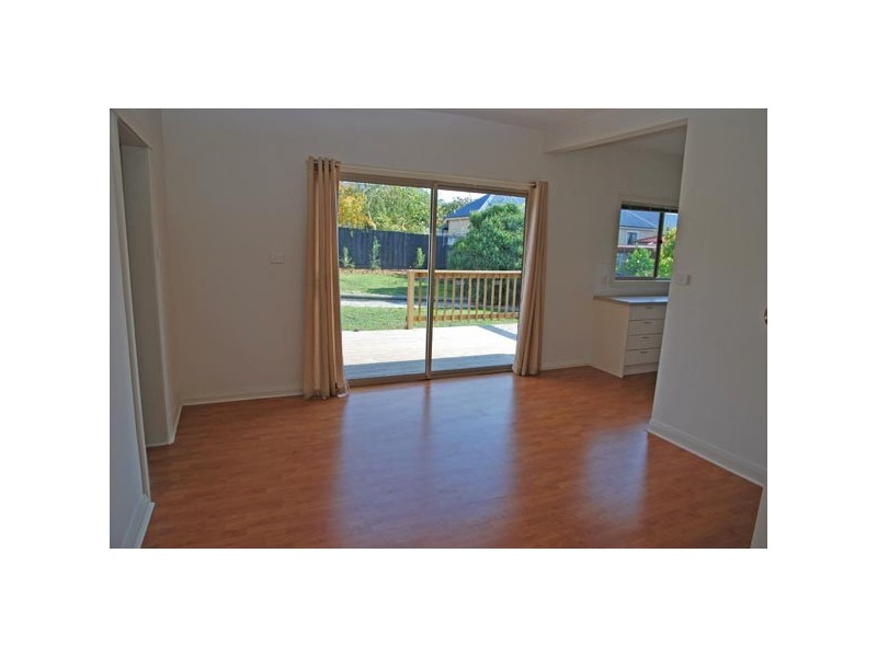 1 Girvan Avenue, New Town TAS 7008