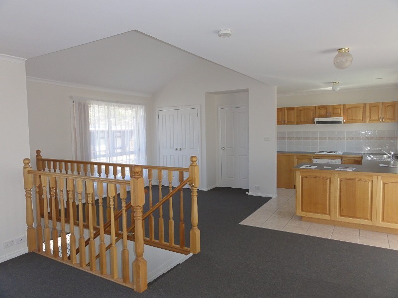 2/64 Regent Street, Sandy Bay TAS 7005