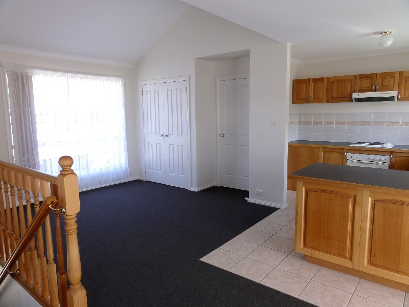 2/64 Regent Street, Sandy Bay TAS 7005