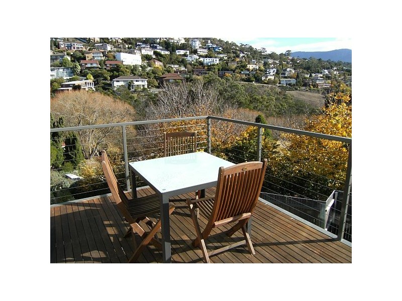 282A Churchill Avenue, Sandy Bay TAS 7005