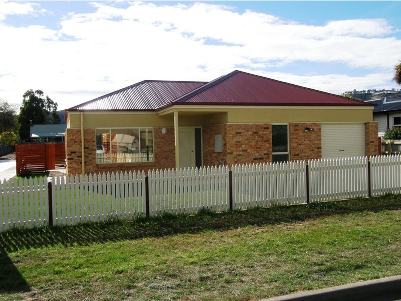 Unit 1/26 Louisa Street, Kempton TAS 7030