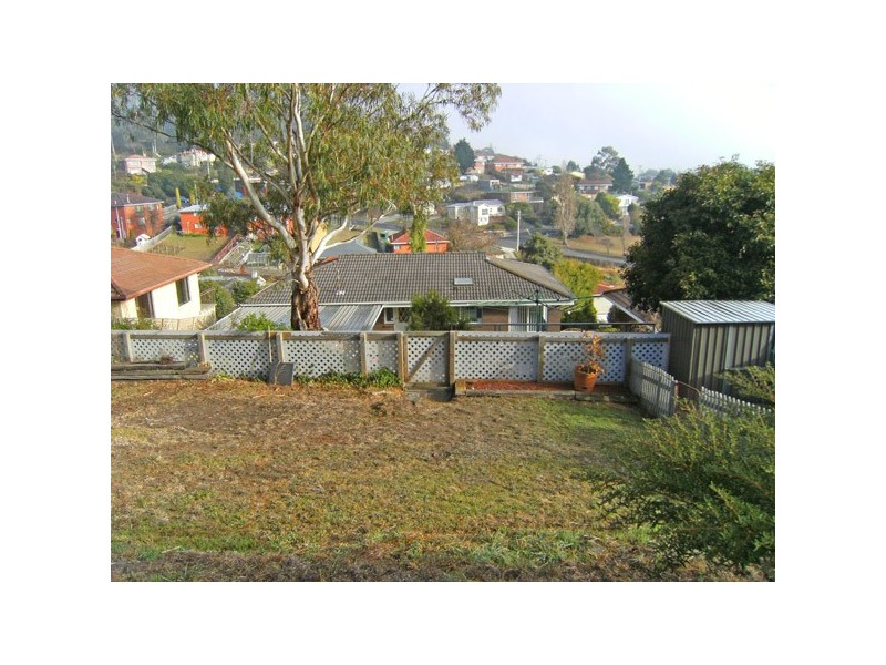 15 Winbourne Road, West Moonah TAS 7009