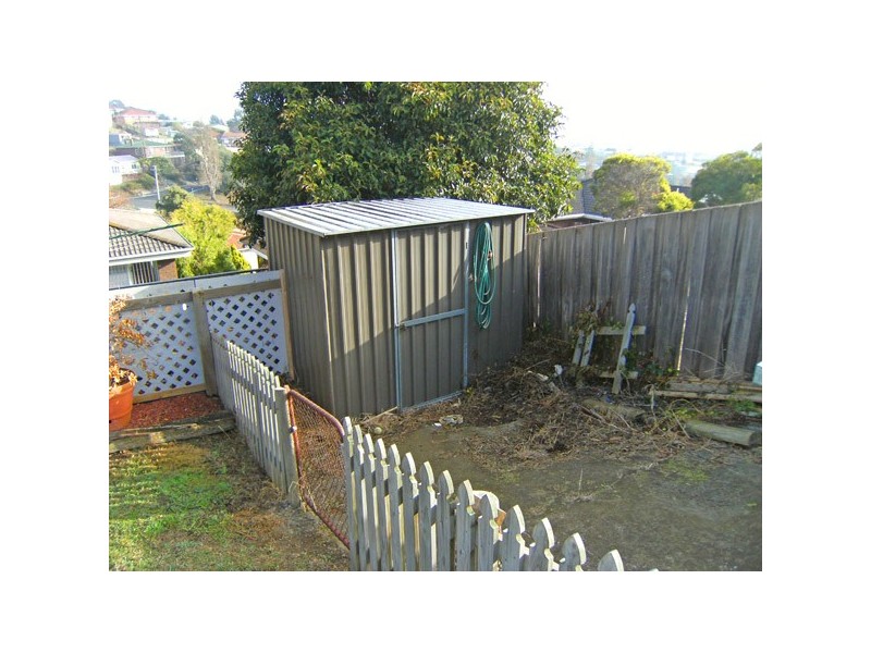 15 Winbourne Road, West Moonah TAS 7009