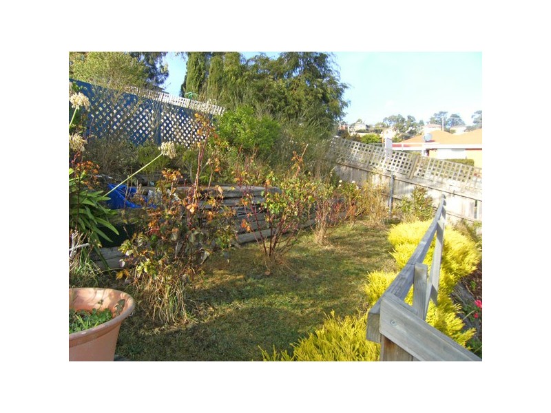 15 Winbourne Road, West Moonah TAS 7009