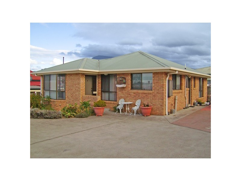 2/136 Hopkins Street, Moonah TAS 7009
