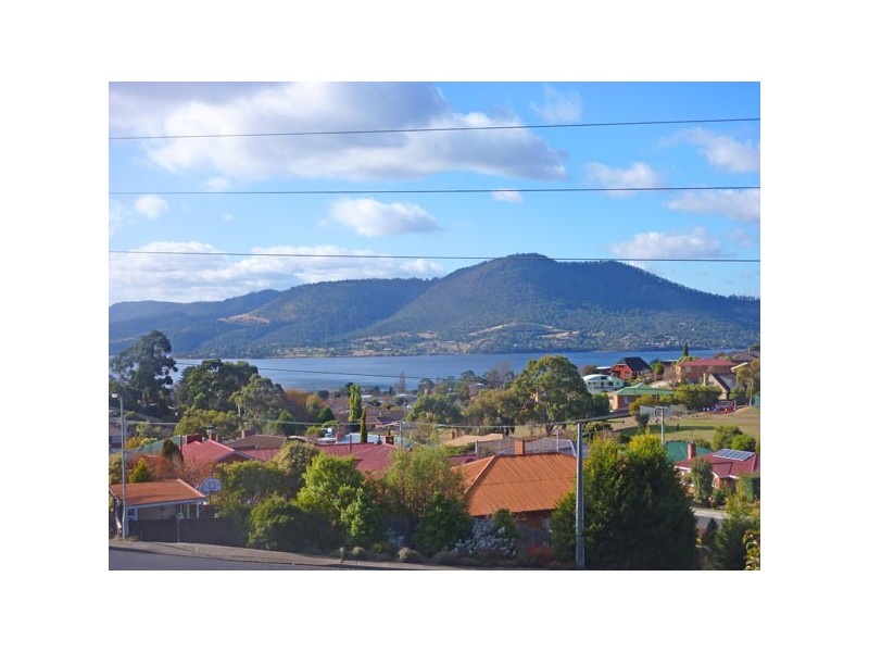 1  Taylor Court, Rosetta TAS 7010