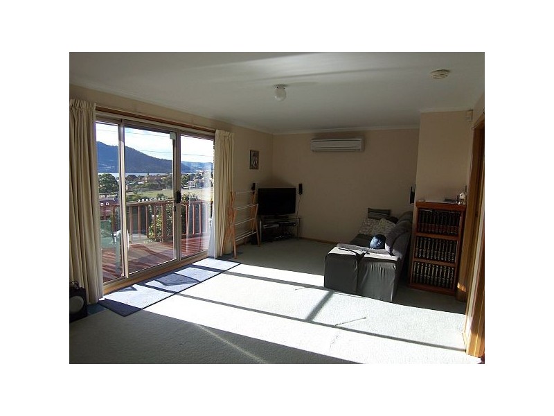 1  Taylor Court, Rosetta TAS 7010