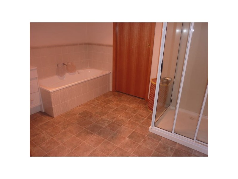 1  Taylor Court, Rosetta TAS 7010