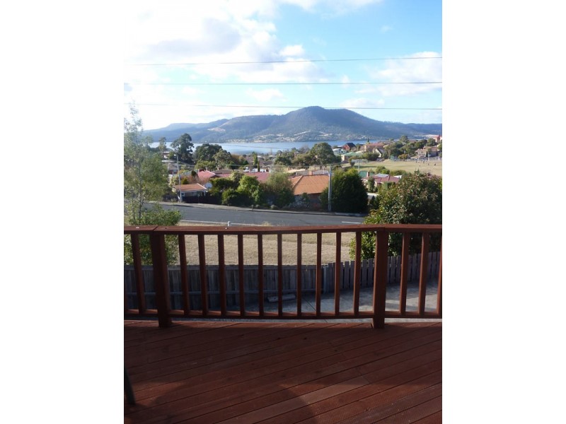 1  Taylor Court, Rosetta TAS 7010