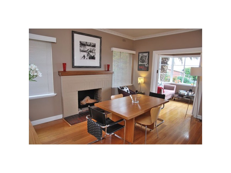 72 Augusta Rd, Lenah Valley TAS 7008