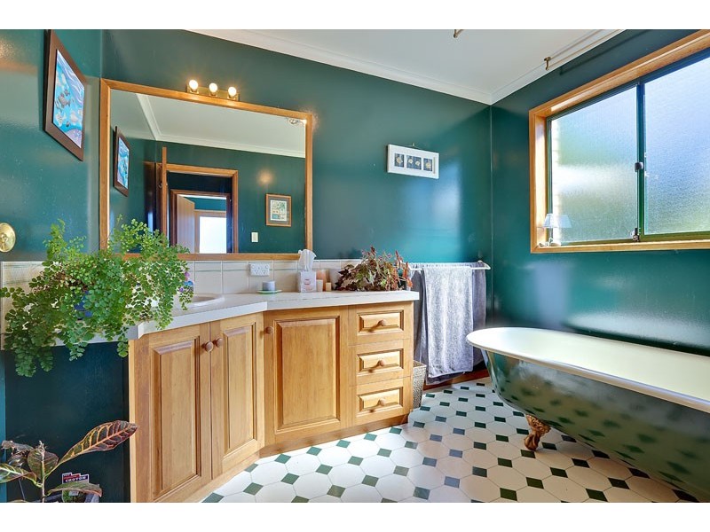 9 Curtis Avenue, South Hobart TAS 7004