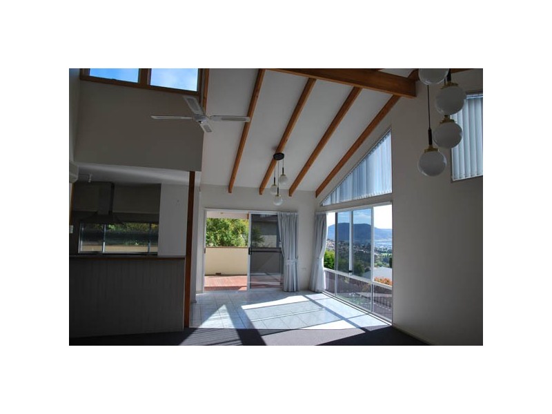 7 Ruth Drive, Lenah Valley TAS 7008