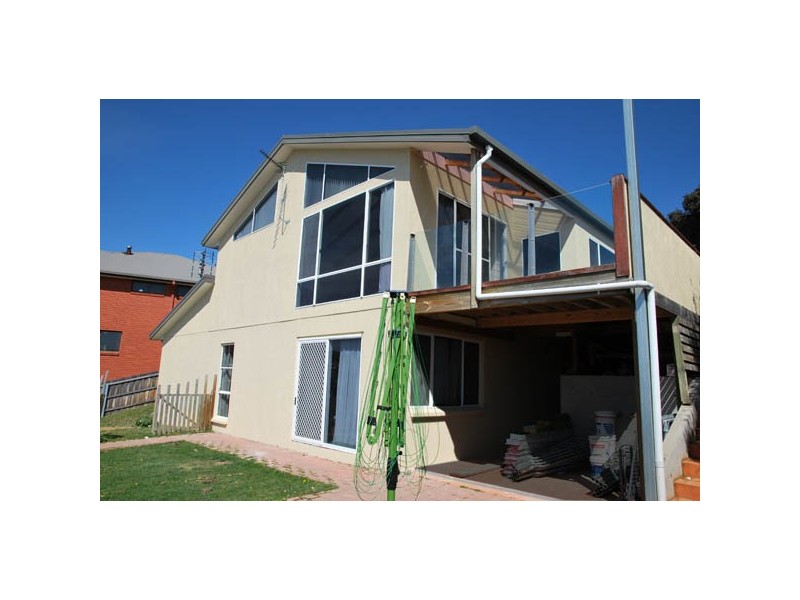 7 Ruth Drive, Lenah Valley TAS 7008