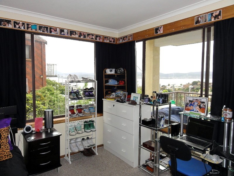 1/322 Churchill Avenue, Sandy Bay TAS 7005