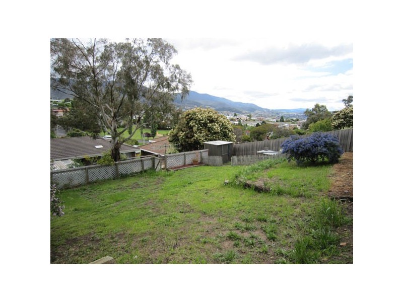 15 Winbourne Road, West Moonah TAS 7009