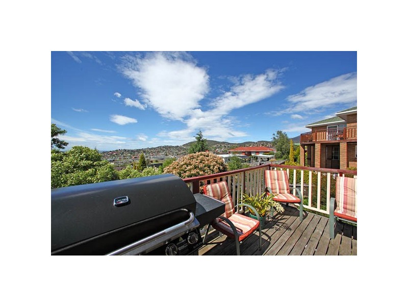 16 Ransley Court, West Moonah TAS 7009