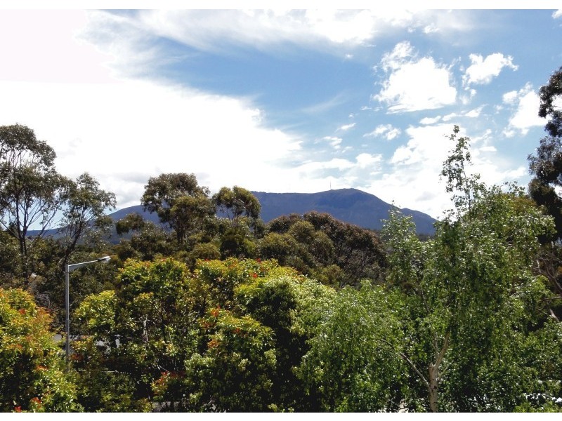 1/6 Lachlan Drive, Mount Nelson TAS 7007
