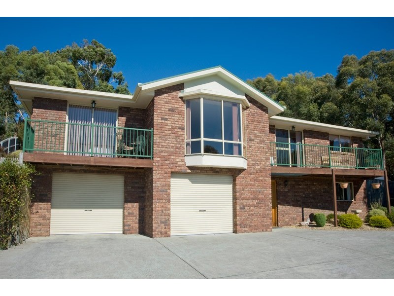 28 Fielding Drive, West Hobart TAS 7000