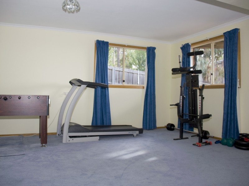 28 Fielding Drive, West Hobart TAS 7000