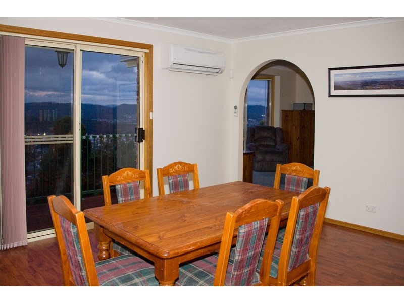 28 Fielding Drive, West Hobart TAS 7000