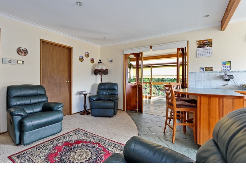 16 Firth Road, Lenah Valley TAS 7008