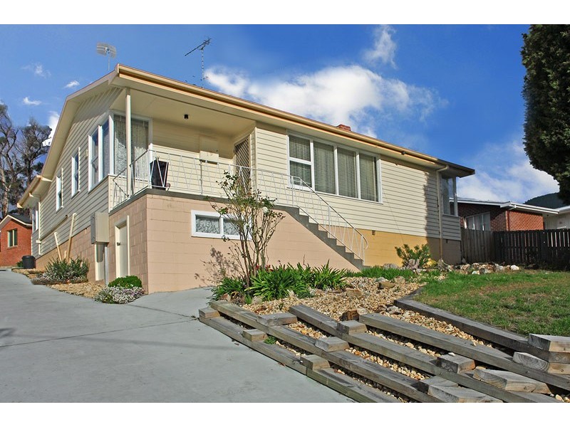 Unit 1, 17-19 Spring Street, Claremont TAS 7011